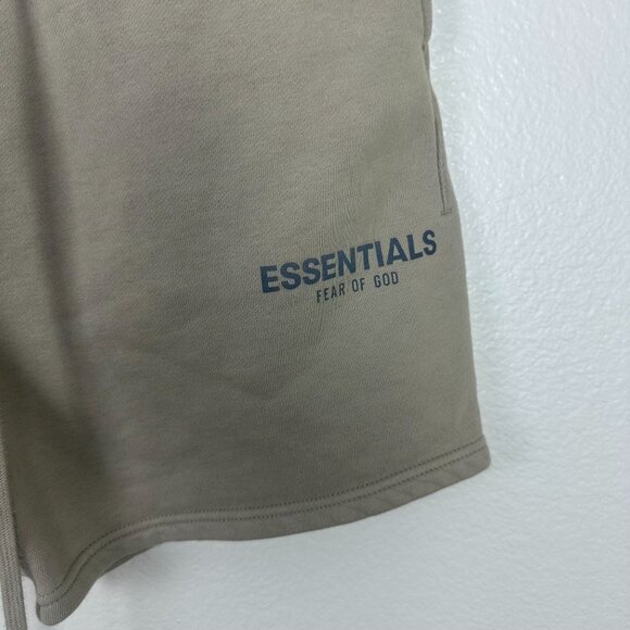 Essentials Fear Of God Men's Sweatshorts L Beige Stretch Casual Streetwear Every - Picture 3 of 7
